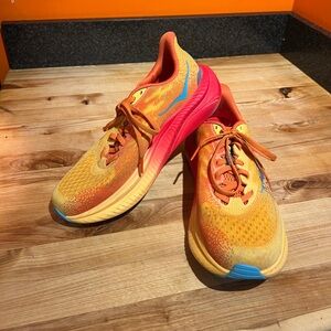 Hoka Mach 6 Running Shoes